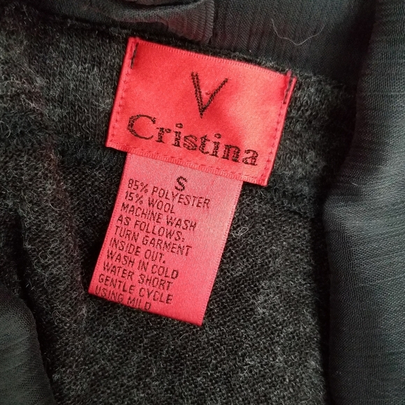 V Christina  cardigan size small - Picture 6 of 6